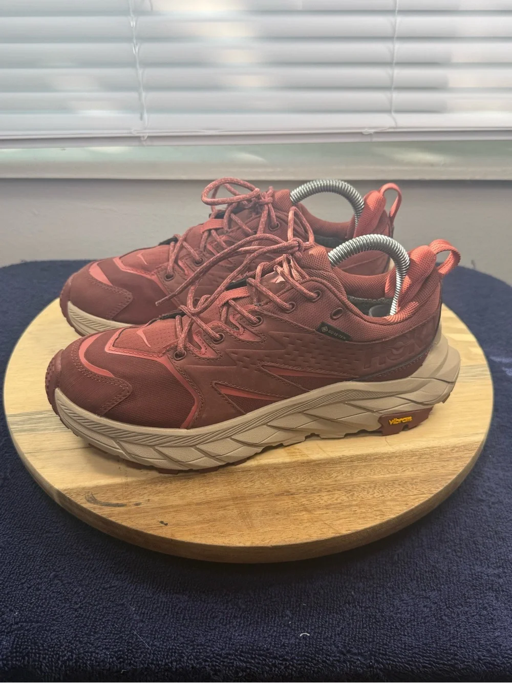 Hoka Anacapa Low GTX (Women’s 6.5)